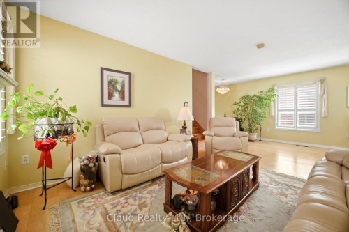 6332 Glen Meadows Road, Mississauga, ON 