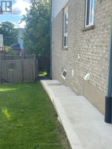 WALKOUT BASEMENT - 46 TRADEWINDS PLACE , Kitchener, Ontario N2N 3G4 2
