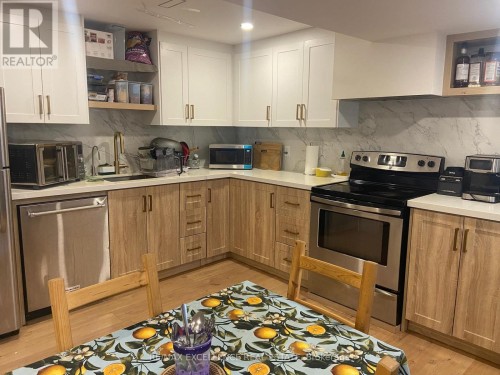 WALKOUT BASEMENT - 46 TRADEWINDS PLACE , Kitchener, Ontario N2N 3G4 5