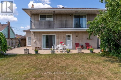 LOWER - 216 MARGARET AVENUE , Hamilton, Ontario L8E 2H8 2