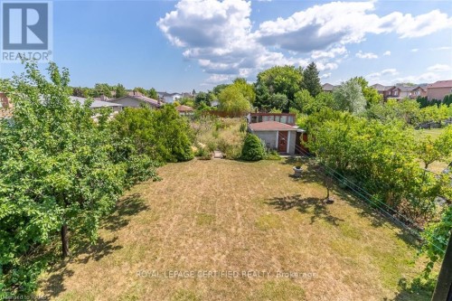 LOWER - 216 MARGARET AVENUE , Hamilton, Ontario L8E 2H8 3