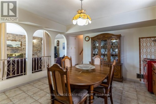 LOWER - 216 MARGARET AVENUE , Hamilton, Ontario L8E 2H8 4