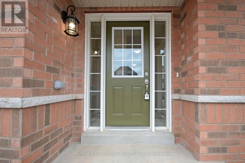 22 RYAN STREET , Centre Wellington, Ontario N1M 0C9 2