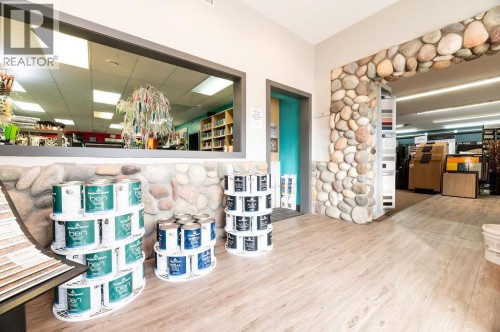 335 3Rd Avenue, Invermere, BC 