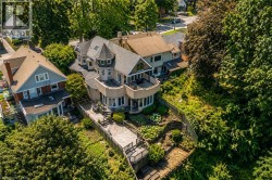 91 MOUNTAIN PARK Avenue  Hamilton, ON L9A 1A1