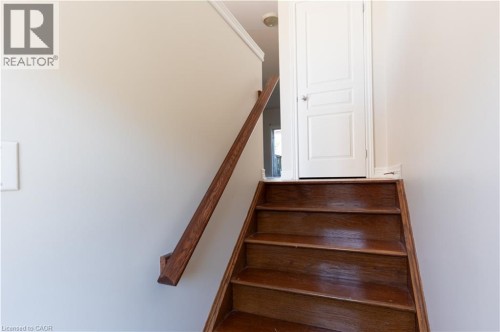 39 MYERS Lane , Ancaster, Ontario L9G 0A5 3