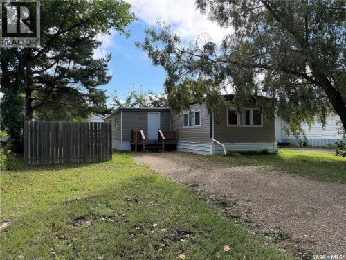 104 4Th Avenue, Melfort, SK 