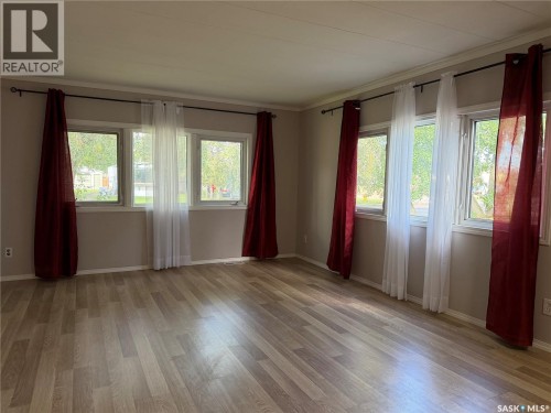 104 4Th Avenue, Melfort, SK 