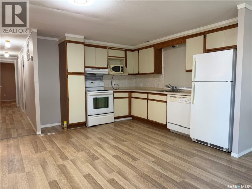 104 4Th Avenue, Melfort, SK 