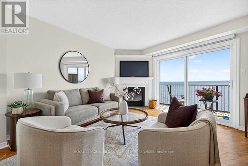 4 - 2136 Old Lakeshore Road, Burlington, ON 