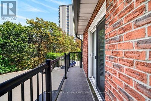 4 - 2136 Old Lakeshore Road, Burlington, ON 