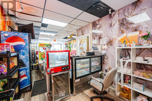 1123 Derry Road, Mississauga, ON 
