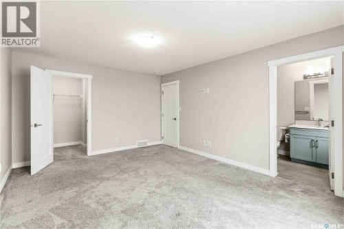 422 Myles Heidt Manor, Saskatoon, SK 