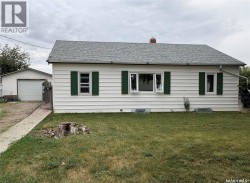 49 14th AVENUE SE  Swift Current, SK S9H 3S3