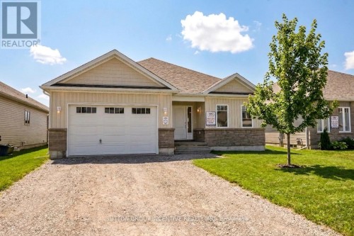 47 HAROLD AVENUE  Severn, ON L0K 1E0