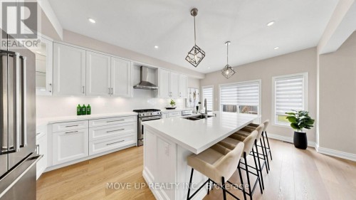 35 LAUDERDALE DRIVE  Vaughan, ON L6A 4G8
