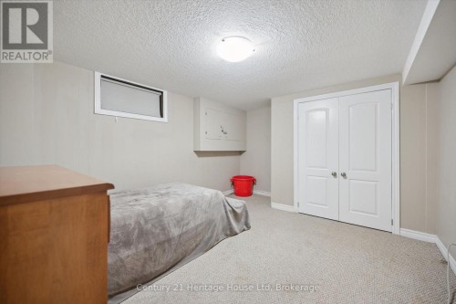 146 Cornell Avenue, Kitchener, ON 