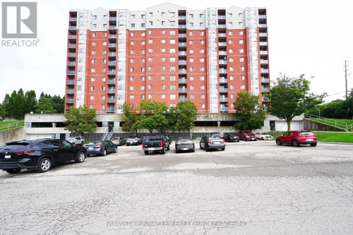 406 - 30 CHAPMAN COURT  London North (North I), ON N6G 4Y4