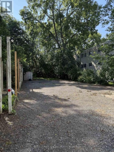 2 - 31 ORCHARD STREET , London South (South E), Ontario N6J 2R4 2