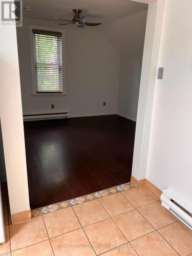 2 - 31 ORCHARD STREET , London South (South E), Ontario N6J 2R4 4