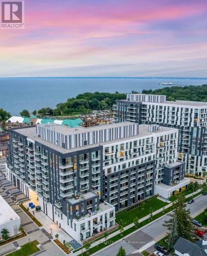 B0614 - 133 BRONTE ROAD , Oakville, Ontario L6L 3C1 4
