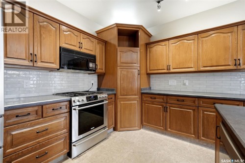 7335 8Th Avenue, Regina, SK 