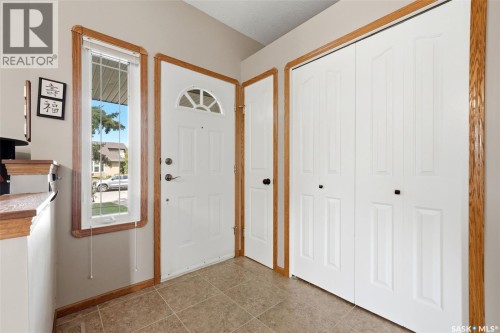 7335 8Th Avenue, Regina, SK 