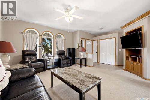 7335 8Th Avenue, Regina, SK 
