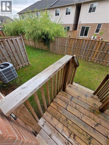 9 ARIETTA Lane Unit# 16 , Hamilton, Ontario L8E 0K7 4
