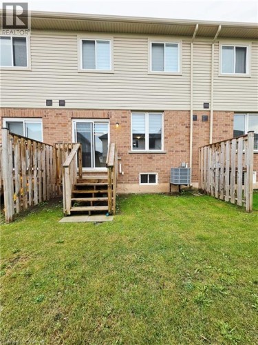 9 ARIETTA Lane Unit# 16 , Hamilton, Ontario L8E 0K7 5