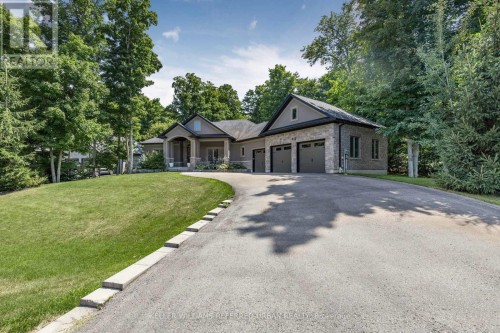 25 Heron Boulevard, Springwater, ON 
