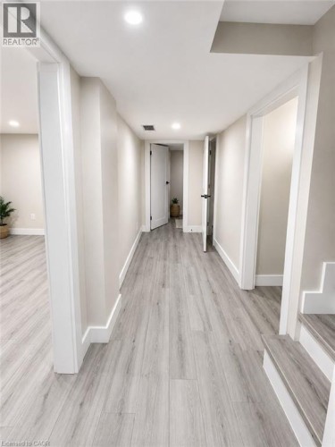 264 Thayer Avenue Unit# Lower, Hamilton, ON 