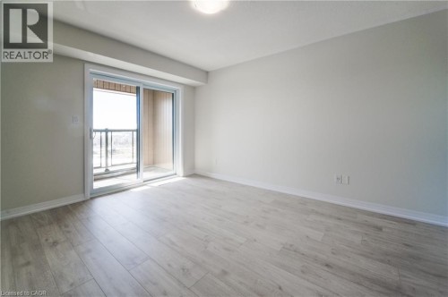 27 Urbane Boulevard, Kitchener, ON 