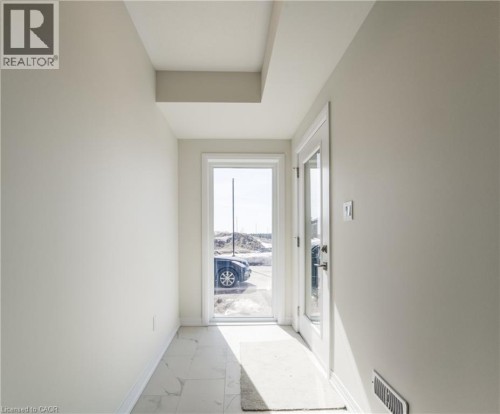 27 Urbane Boulevard, Kitchener, ON 