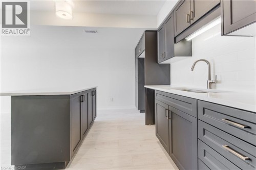 27 Urbane Boulevard, Kitchener, ON 