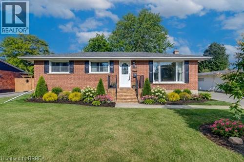 62 FORSYTHE Avenue  Brantford, ON N3R 3L7