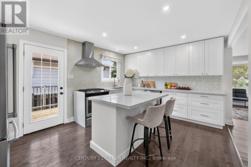 22 Quaker Crescent, Hamilton, ON 