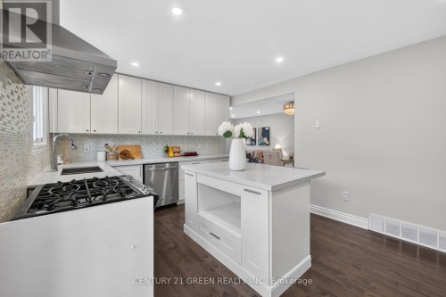 22 Quaker Crescent, Hamilton, ON 