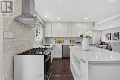 22 Quaker Crescent, Hamilton, ON 