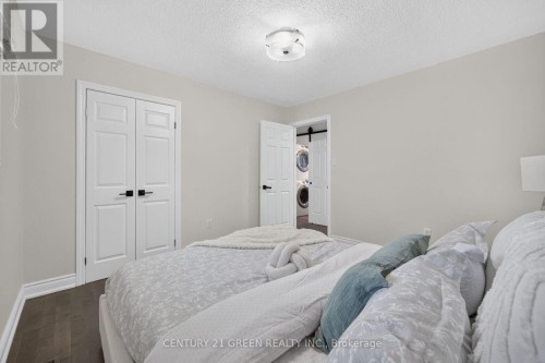 22 Quaker Crescent, Hamilton, ON 