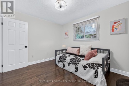 22 Quaker Crescent, Hamilton, ON 