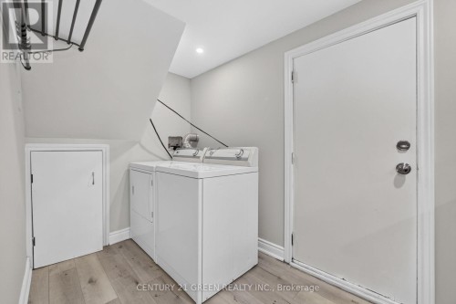 22 Quaker Crescent, Hamilton, ON 