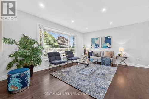 22 Quaker Crescent, Hamilton, ON 