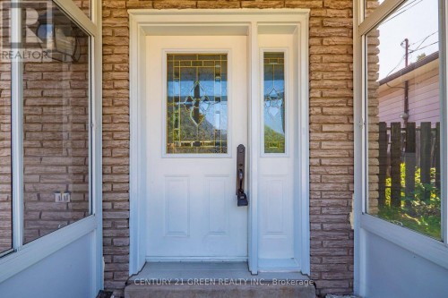 22 Quaker Crescent, Hamilton, ON 