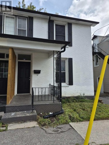 13 BROCK STREET E  Oshawa, ON L1G 1R8