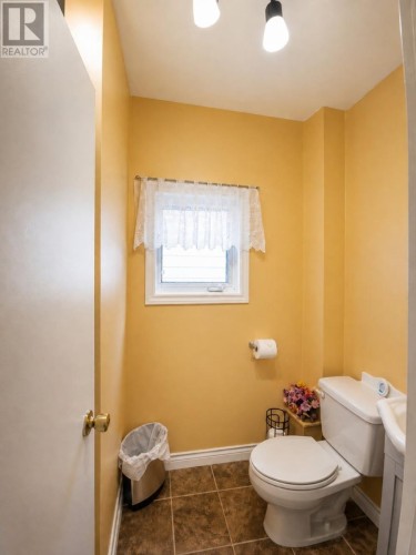 Bathroom - 7 Cavell Avenue, St. John'S, NL 