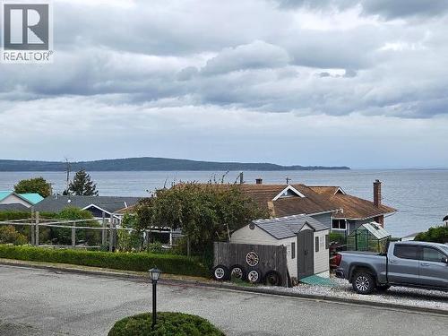 4038 Whalen Ave, Powell River, BC 