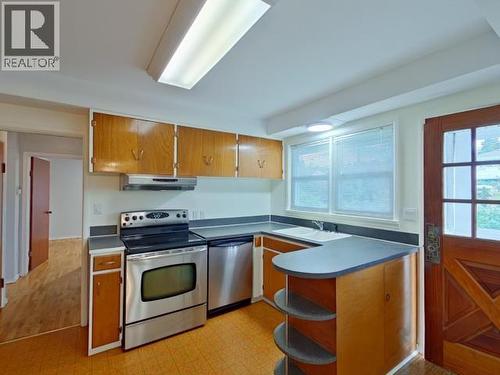 4038 Whalen Ave, Powell River, BC 