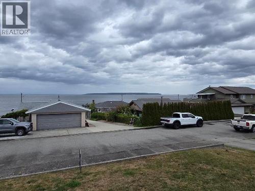 4038 Whalen Ave, Powell River, BC 
