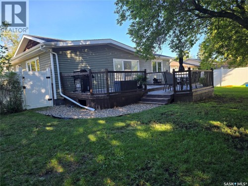 1205 Douglas Road, Weyburn, SK 